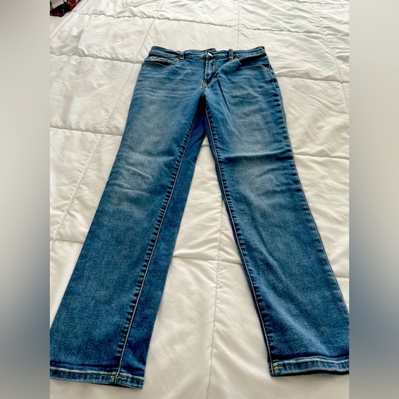 Gap Girlfriend Jeans Ladies Size 4/27 - Picture 1 of 4